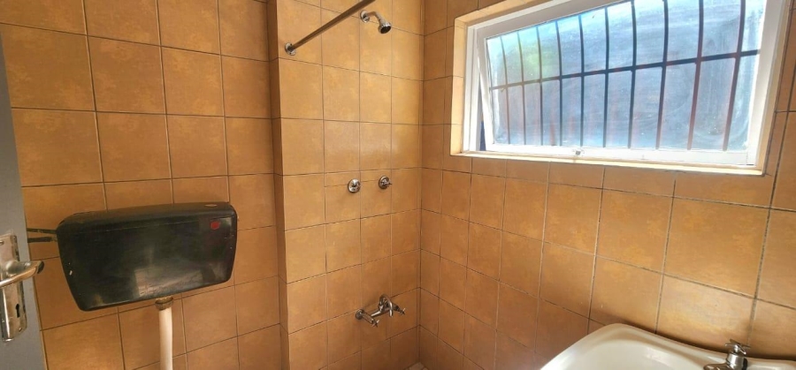 To Let 2 Bedroom Property for Rent in Salt River Western Cape